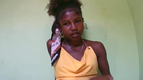 hasleyinah online show from February 20, 11:11 am