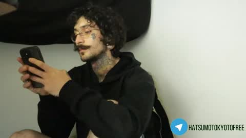 Snapshot of hatsumotokyoto chatting on January 22, 2:48 am More content 2 online show from January 22, 2:48 am