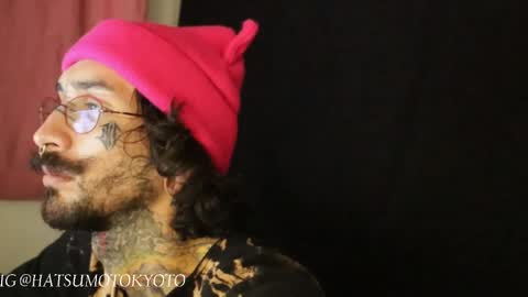 Snapshot of hatsumotokyoto chatting on February 16, 12:08 am More content 2 online show from February 16, 12:08 am