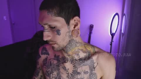 Snapshot of hatsumotokyoto chatting on October 5, 3:05 am More content 2 online show from October 5, 3:05 am