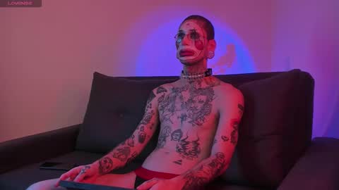 Snapshot of hatsumotokyoto chatting on October 31, 6:20 pm More content 2 online show from October 31, 6:20 pm