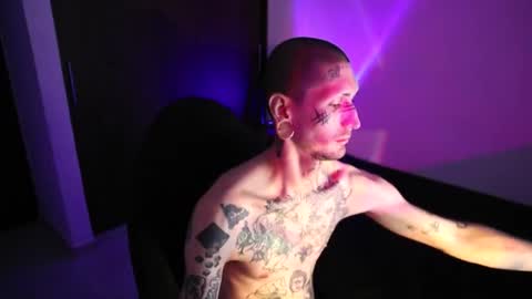 More content   2   online show from December 18, 2:39 am