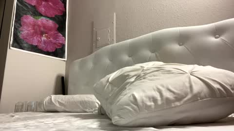 hawaiigirl_ online show from September 14, 4:00 am