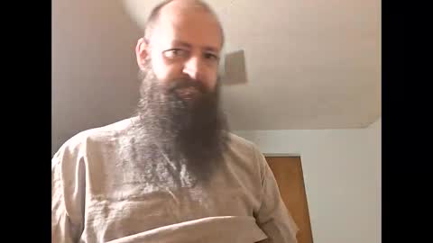 Robert online show from November 11, 2:06 pm