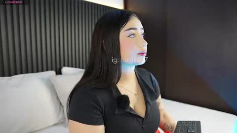 Snapshot of hay1_ chatting on July 8, 3:55 am haylie See you tonight at 8pm Colombia time online show from July 8, 3:55 am
