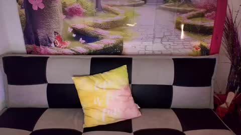 HAYAMI online show from February 14, 2:44 pm