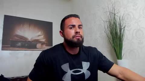 HayesWood online show from November 18, 6:07 am