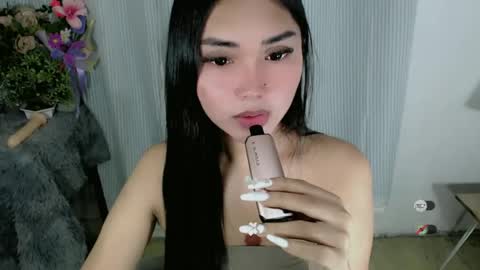 Snapshot of haylee_slut chatting on June 14, 10:45 pm haylee online show from June 14, 10:45 pm