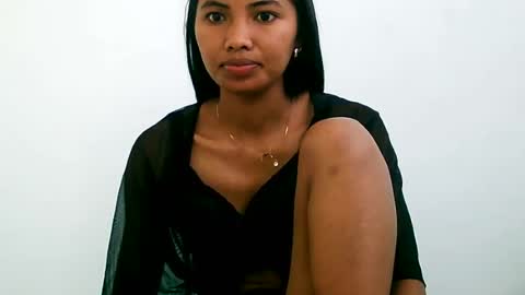 hayleegirl online show from June 17, 1:45 pm