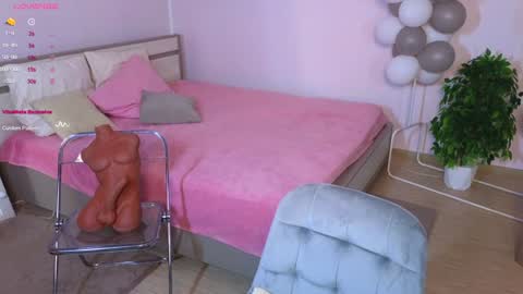 Hayle online show from January 20, 2:01 am