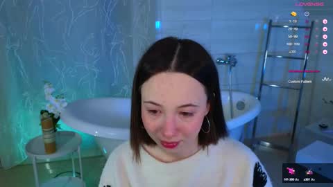 Hayle online show from March 10, 2:28 am