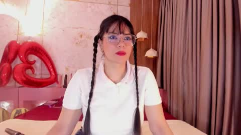 Snapshot of haylenpark chatting on February 23, 10:23 am haylenpark online show from February 23, 10:23 am