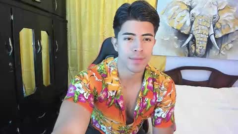 Snapshot of hazbinstudio chatting on January 18, 4:55 pm hazbinstudio online show from January 18, 4:55 pm