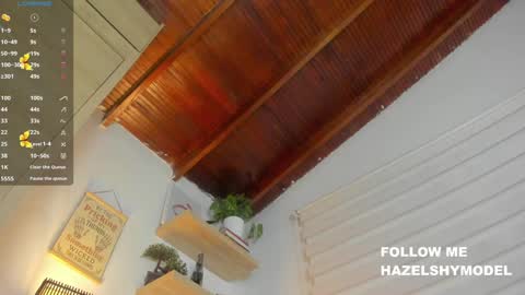 Snapshot of hazel_shy chatting on December 7, 6:43 am Im Hazel online show from December 7, 6:43 am