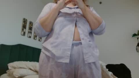 Hazel online show from February 24, 3:09 pm