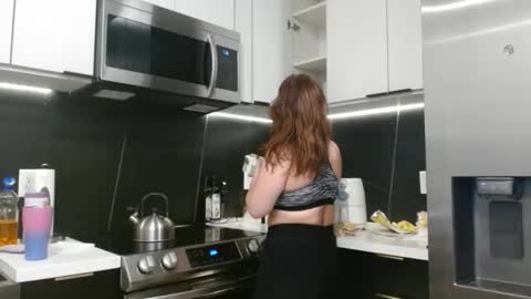 Hazel online show from October 27, 8:35 pm