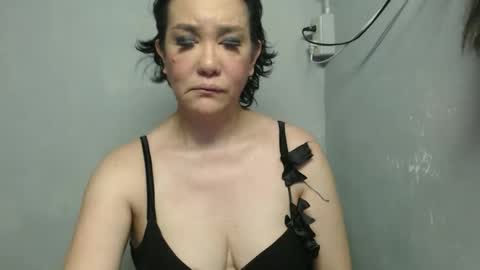 hazelannenatividad3 online show from April 11, 12:59 am