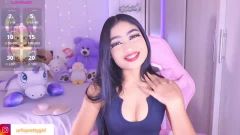 Snapshot of hazelbabee_ chatting on July 5, 7:48 am Lynn online show from July 5, 7:48 am