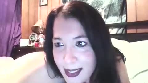 hazelbasil32728 online show from October 27, 12:04 am