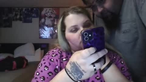 Hazeleyez97 online show from September 19, 2:46 am