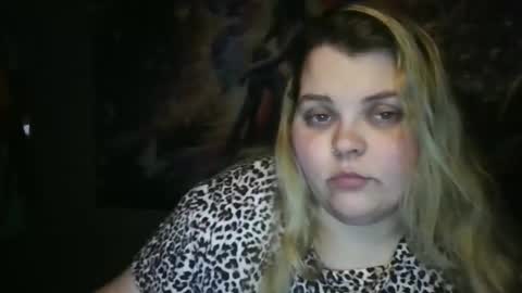 Hazeleyez97 online show from November 25, 4:23 am