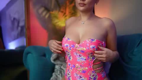  Hazel  online show from November 30, 7:18 pm