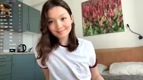 Snapshot of hazelhartshorn chatting on June 30, 2:51 pm Kira online show from June 30, 2:51 pm