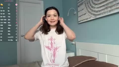 Snapshot of hazelhartshorn chatting on July 16, 5:19 pm Kira online show from July 16, 5:19 pm