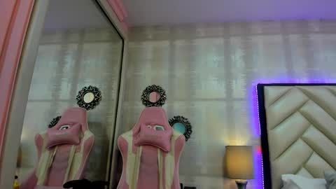 Snapshot of hazelmoret chatting on September 17, 11:34 am HazelMoret online show from September 17, 11:34 am