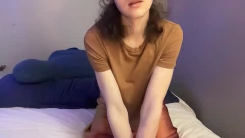 Hazel online show from February 3, 1:04 am