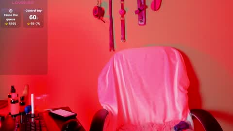 HAZZ SMITH online show from April 7, 5:57 pm