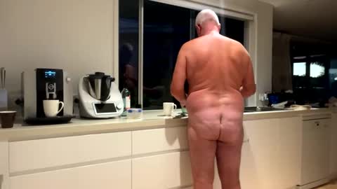 Snapshot of hb2283 chatting on December 6, 6:28 pm h babe online show from December 6, 6:28 pm