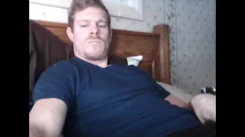 Snapshot of heags83 chatting on December 27, 1:39 pm heags83 online show from December 27, 1:39 pm