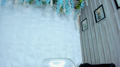 Snapshot of heather_dowd chatting on September 14, 12:32 am heather online show from September 14, 12:32 am