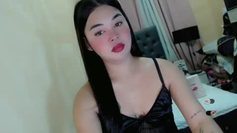 Kylene3 online show from April 24, 8:00 pm