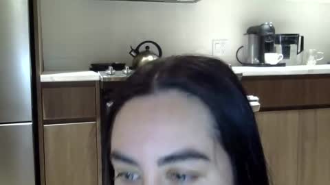 Snapshot of heatwavee chatting on January 6, 11:18 am heatwavee online show from January 6, 11:18 am