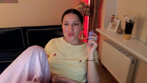 Snapshot of heaven_chloe chatting on September 8, 8:30 pm Heaven girl online show from September 8, 8:30 pm