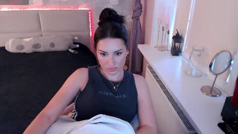 Heaven girl online show from July 25, 3:31 pm
