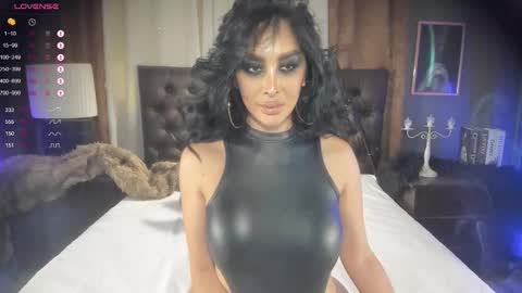 Snapshot of heavenisonearth_ chatting on March 2, 12:35 am Tawan online show from March 2, 12:35 am