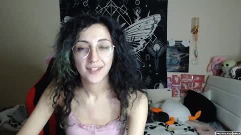 Snapshot of heavenlycreature chatting on March 11, 9:48 pm Diana online show from March 11, 9:48 pm