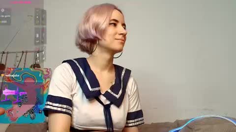 heavenmoth online show from July 30, 4:17 pm