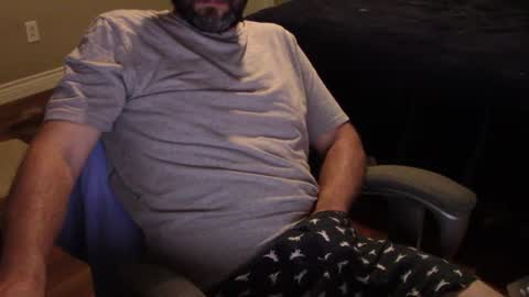 Snapshot of heavilyhung chatting on August 2, 1:15 am John online show from August 2, 1:15 am