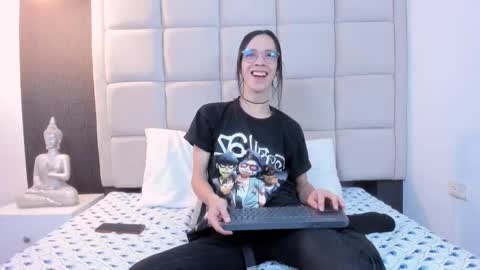 Keira Hecate online show from March 2, 7:45 pm