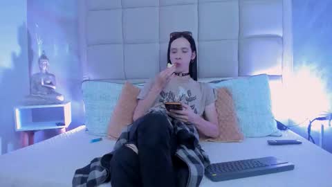 Keira Hecate online show from November 18, 7:18 pm