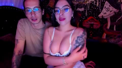 Snapshot of hecate_and_crow chatting on January 18, 6:03 am   online show from January 18, 6:03 am