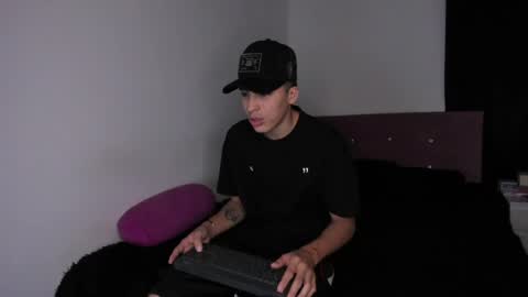 heellboy_ online show from April 6, 5:08 am