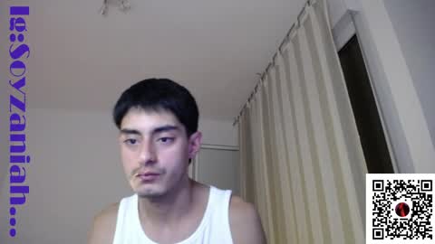 hefestion_ online show from May 10, 9:31 pm
