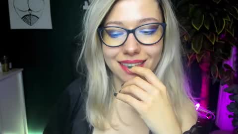 Heidi online show from December 5, 10:33 am