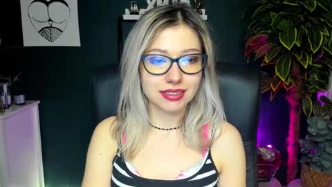 Heidi online show from December 19, 12:01 pm