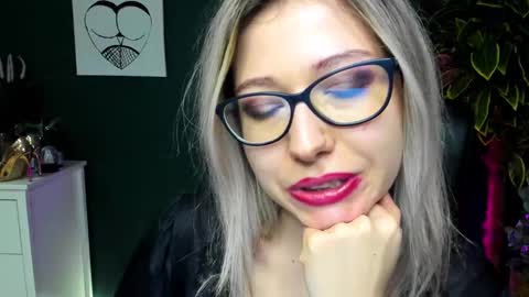 Heidi online show from December 27, 10:45 am